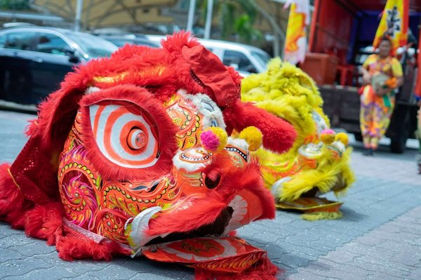 Explorez le monde : les bienfaits des cours de chinois mandarin pour adultes qui vont bien au-delà de la langue